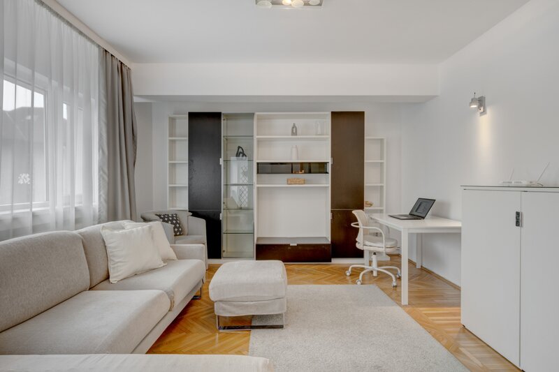 Beller, inchiriere apartament cochet 3 camere, garaj