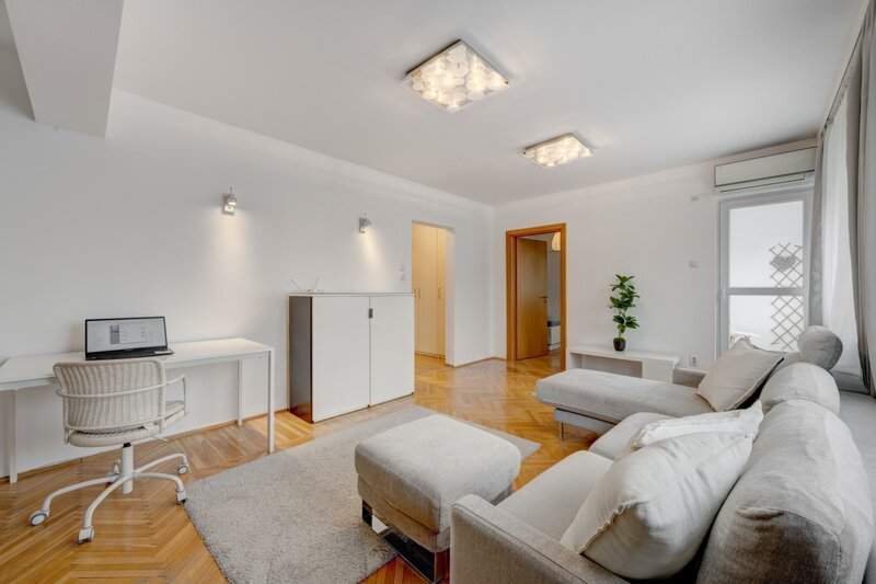 Beller, inchiriere apartament cochet 3 camere, garaj